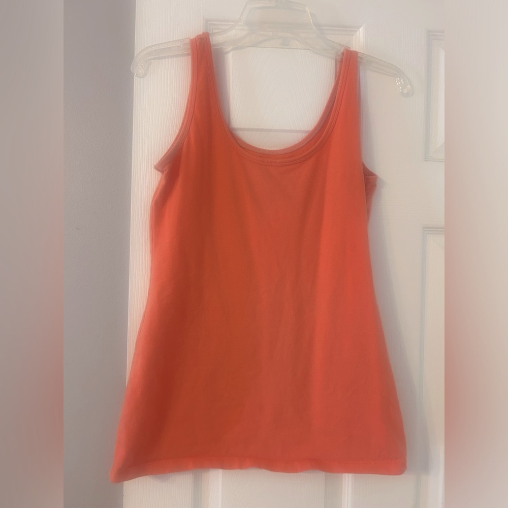 Maurice’s tank top